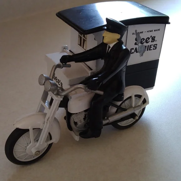 See's Candies Die Cast Metal Black and White Motorcycle Side Car Delivery Wagon - Picture 5 of 8